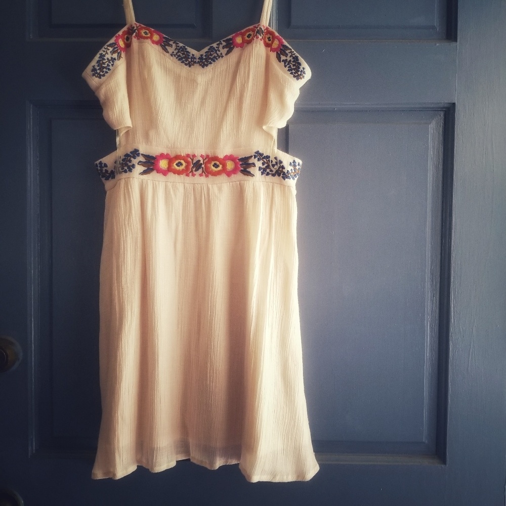 Short dress
